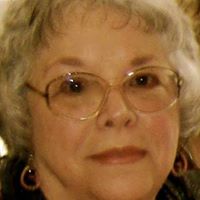 Julianne Clark Photo 36