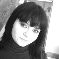 Julie Moreira Photo 9
