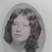 Kimberly Carlisle Photo 17