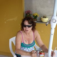 Elizabeth Lutz Photo 18