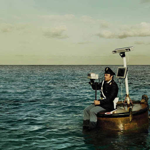 Julie Santana Photo 13