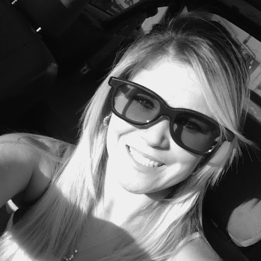 Stephanie Nobles Photo 30