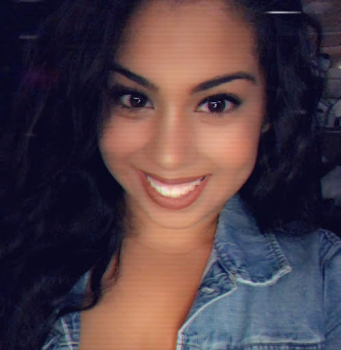 Yesenia Gonzalez Photo 22