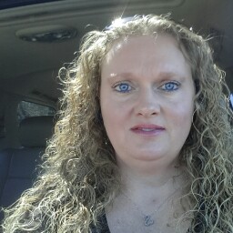 Shelly Davis Photo 35
