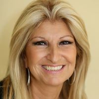 Julia Mazza Photo 12