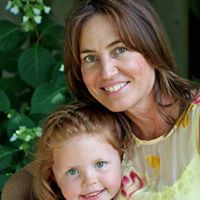 Julie Swain Photo 34