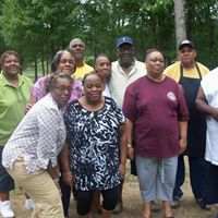 Pauline Anderson Photo 23