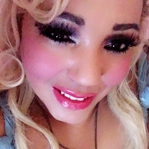 Samantha Page Photo 34