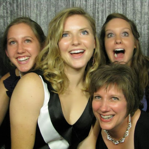 Julia Miles Photo 19