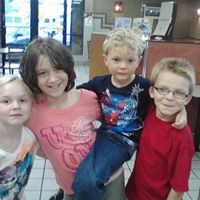 Angela Landers Photo 15