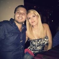 Desiree Acosta Photo 32