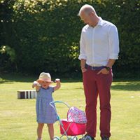 Phillip Foster Photo 26