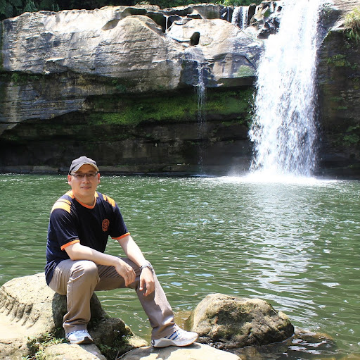 Dennis Tseng Photo 18