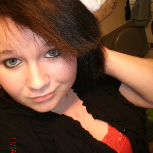 Kristen Hess Photo 16