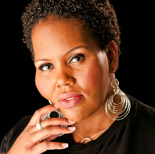 Andrea Robinson Photo 33