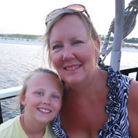 Laura Christensen Photo 17