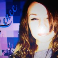 Renee Knowles Photo 6