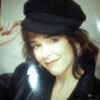 Kellie Evans Photo 35