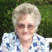 Janelle Mills Photo 13