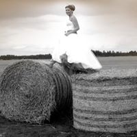 Suzanne Harper Photo 19