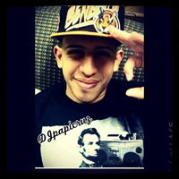 Adrian Cruz Photo 36