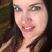 Kelly Holbrook Photo 17