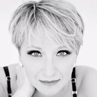 Renee Stevens Photo 34