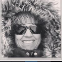 Julie Arnold Photo 14