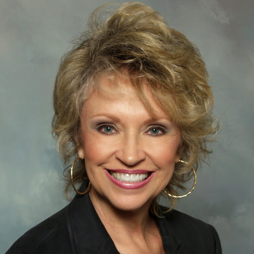 Anne Kirkland Photo 14