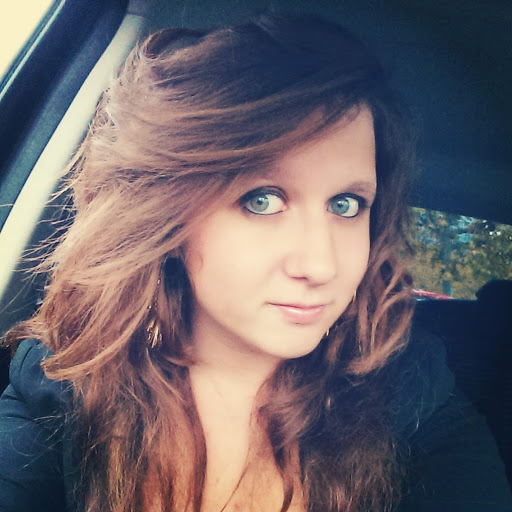 Sarah Muller Photo 12