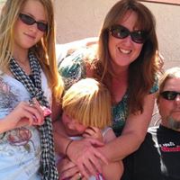 Laura Mayer Photo 25