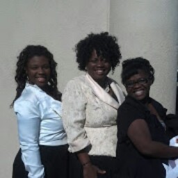 Tracey Robertson Photo 24