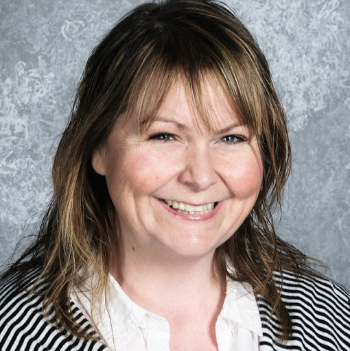 Jennifer King Photo 35