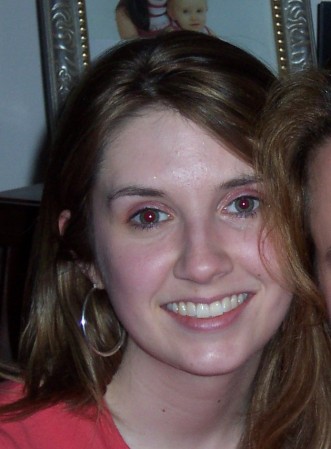Kelly Phillips Photo 36