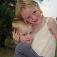 Lindsay Parsons Photo 17