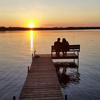 Lisa Petersen Photo 51