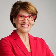 Julie Reardon Photo 11