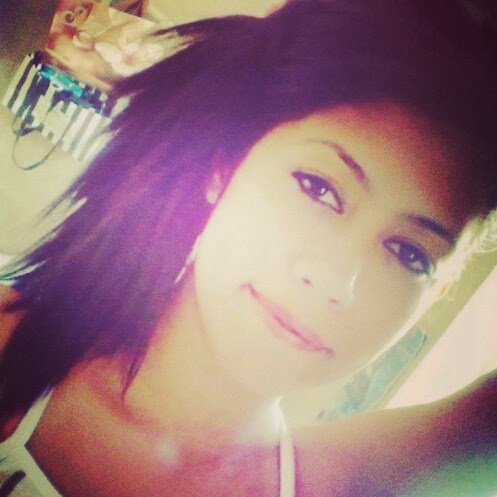 Lorraine Silva Photo 16