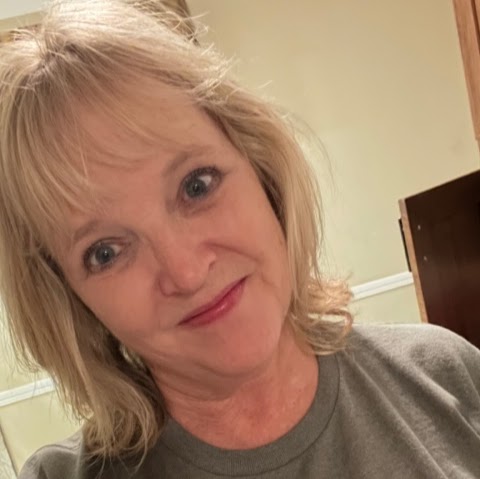 Beth Parsons Photo 19