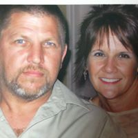 Michelle Oldham Photo 16