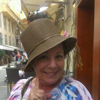 Kim Everett Photo 14