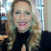 Kathryn Huggins Photo 13