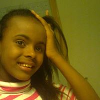 Lisa Adrian Photo 15