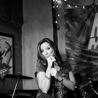 Kimberly Groves Photo 29
