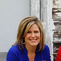 Traci Lundy Photo 10