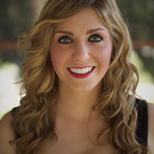 Jennifer Guy Photo 18