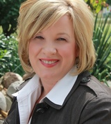 Kelly Anderson Photo 15