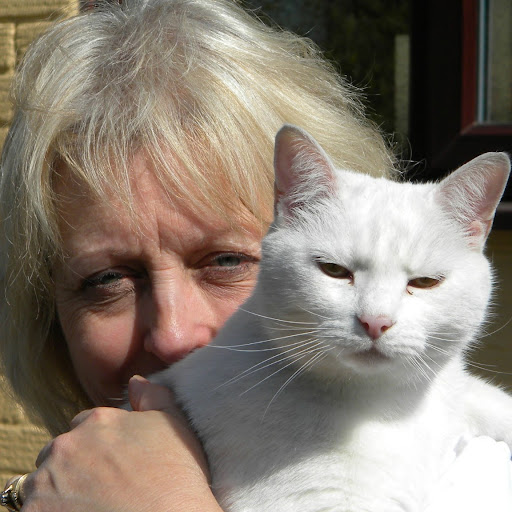 Barbara Watts Photo 18