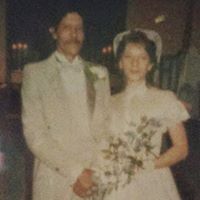 Robin Paige Photo 23