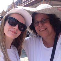 Laurie Shea Photo 14